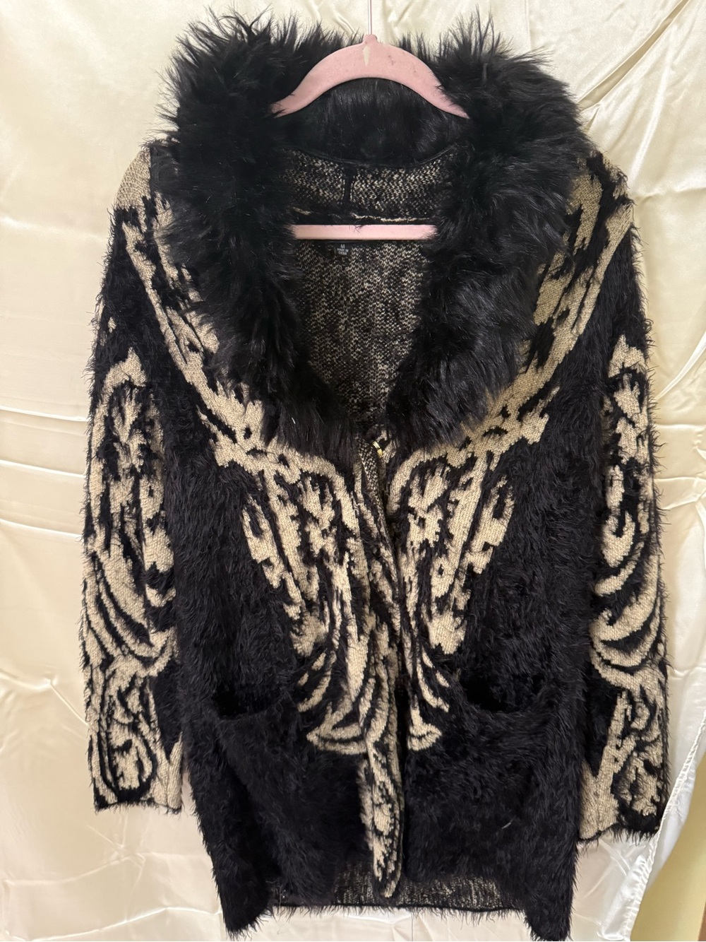 Black Rivet Faux Fur Collar Eyelash Knit Cardigan Sweater Size M